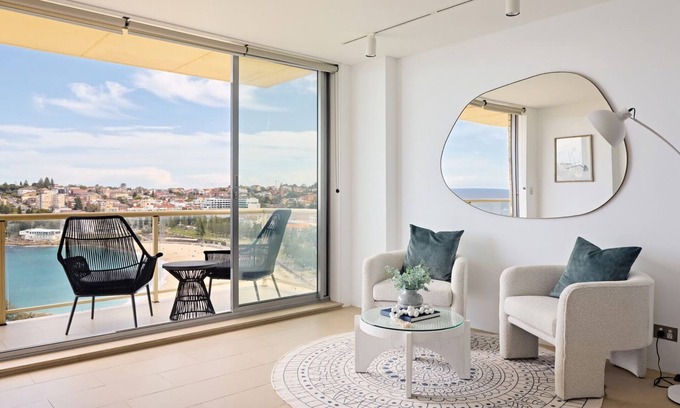 Coogee Apartment | Coogee Surf View I90