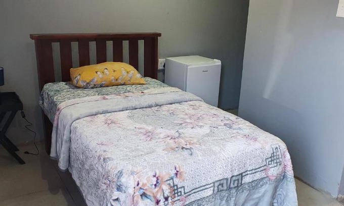 Tsantsabane Bed & Breakfast | COOL CAVE B&B