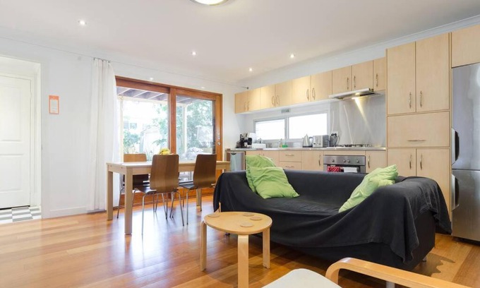 West End Apartment | Cool Flat - 2 Bed & Office