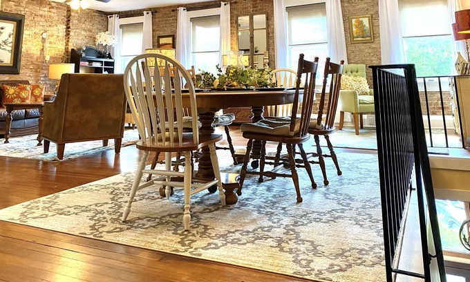Hendersonville Condo | Cora Leigh’s Retreat-Exquisite Condo with Downtown H’ville at your front door!