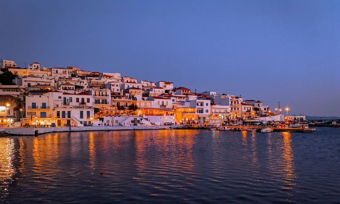 Mpatsi Apartment | Corali Suites Andros with Amazing Sea View