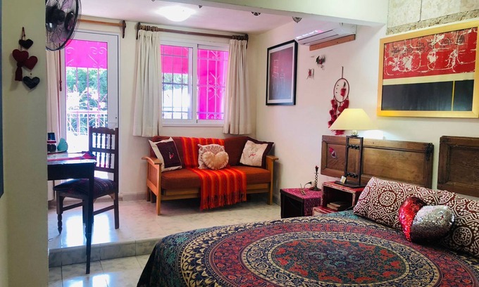 Barrio de Santiago Apartment | Corazon by Majikal B&B