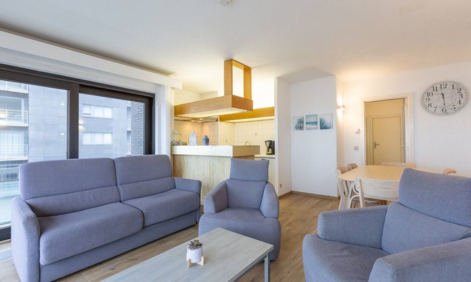 Middelkerke Apartment | Corner apartment on 5th floor