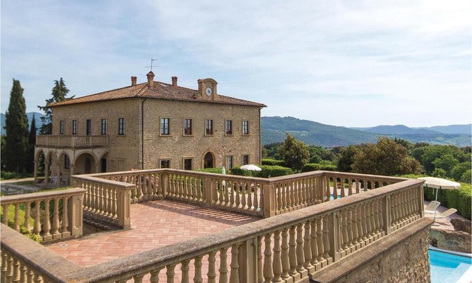 Pomarance Apartment | Corneto 3