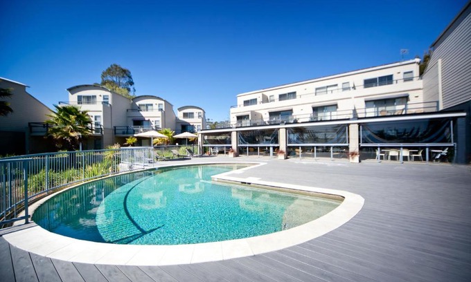 Batehaven Apartment | Corrigans Cove