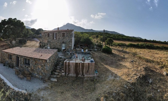Calvi House | Corsican stone house