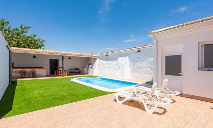 Fuente de Piedra Villa | Cortijo del Coco 2 Fuente de Piedra by Ruralidays