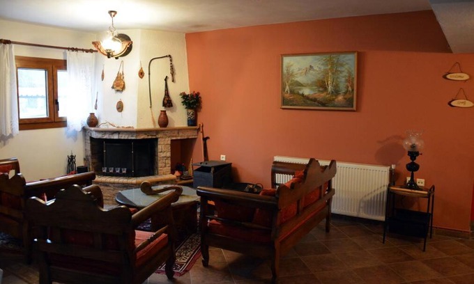 Karpenisi House | Costel rooms