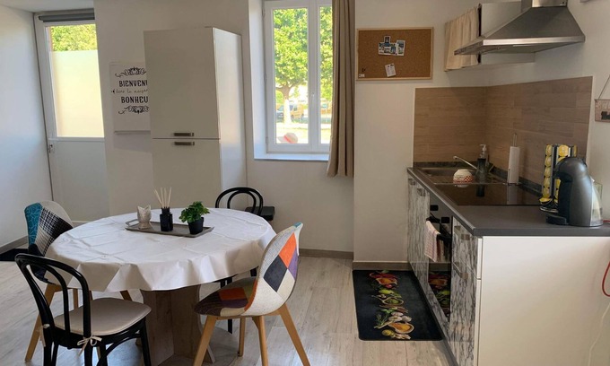 Macon Apartment | Cosy 2-room apartment Mattress 5*/Flat screen Qled