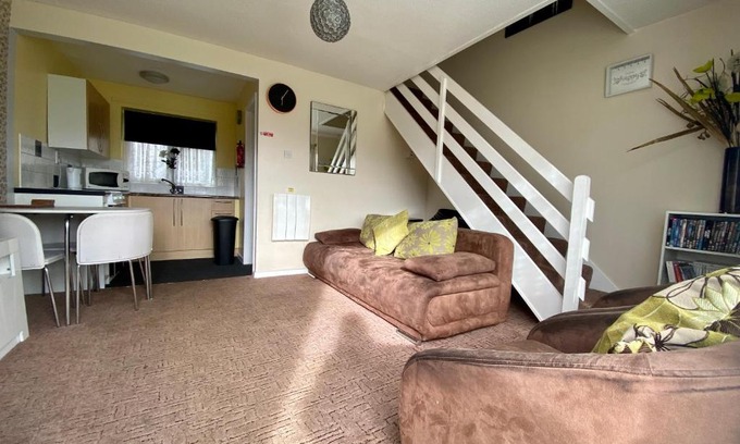 Great Yarmouth House | Cosy and Comfortable Holiday Chalet 10 minutes walk to the beach, Norfolk
