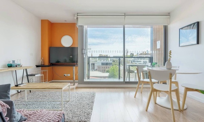 South Yarra Apartment | Cosy and Contemporary in Sought after South Yarra