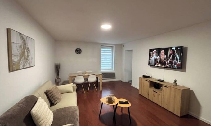 Pont-de-Larn House | Cosy and warm