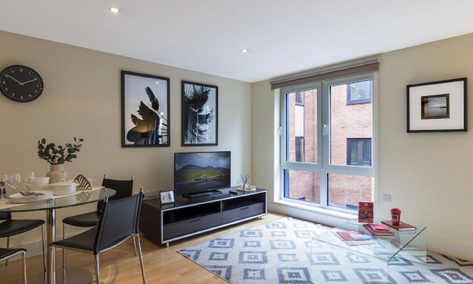 Castle Baynard Apartment | Cosy apartment for 2 guests with WIFI and TV