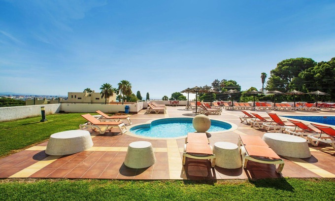 Patio Apartment | Cosy apartment for 2 guests with WIFI, pool, A/C, TV and balcony