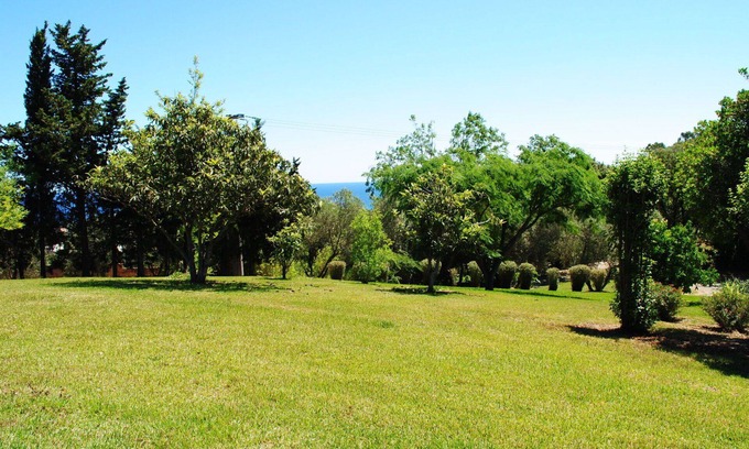 Cervione Apartment | Cosy apartment for 4 guests with A/C, WIFI, TV, terrace, pets allowed and panoramic view