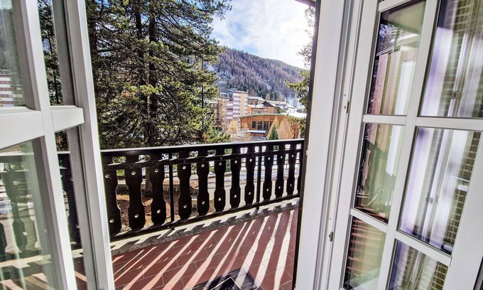 Madesimo Apartment | Cosy apartment for 4 people with WIFI, TV, balcony and pets allowed