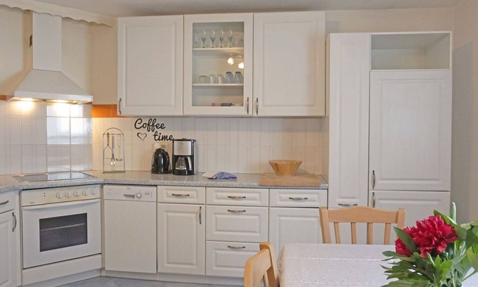 Weidach Apartment | Cosy apartment for 5 guests with WIFI, TV, terrace and pets allowed