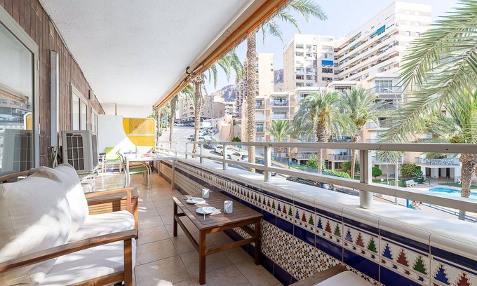 Aguadulce Apartment | Cosy apartment for 6 people with WIFI, A/C, TV, terrace and pets allowed