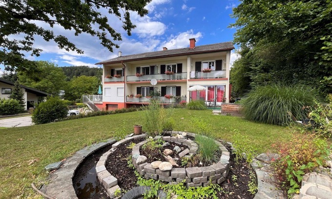 Goritschach Apartment | Cosy apartment for 6 people with WIFI, TV, balcony and pets allowed