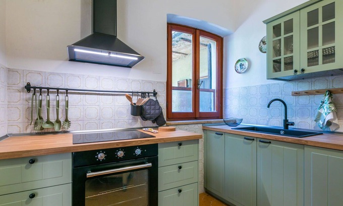 Volterra Apartment | Cosy apartment for 7 guests with WIFI and patio