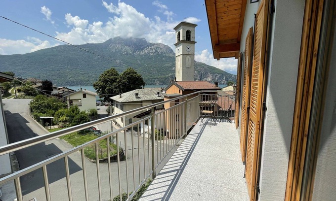 Verceia Apartment | Cosy apartment for 8 guests with WIFI, TV and patio