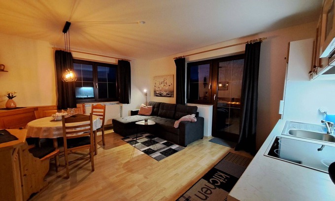Fieberbrunn Apartment | Cosy apartment for 3 guests with WIFI, TV and balcony