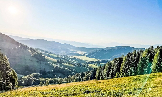 Sankt Urban Apartment | Cosy apartment for 6 guests with WIFI, TV, balcony and pets allowed