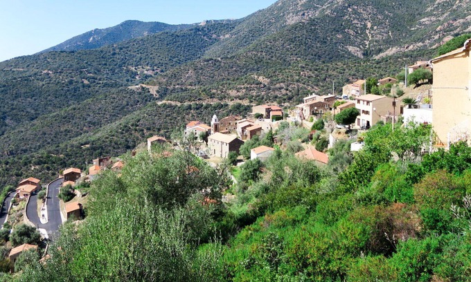 Partinello Apartment | Cosy apartment for 3 people with WIFI, A/C, TV, patio, pets allowed and panoramic view
