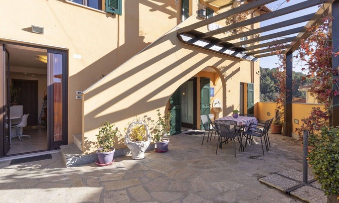Vendone Apartment | Cosy apartment for 6 guests with A/C, WIFI, TV, terrace and pets allowed