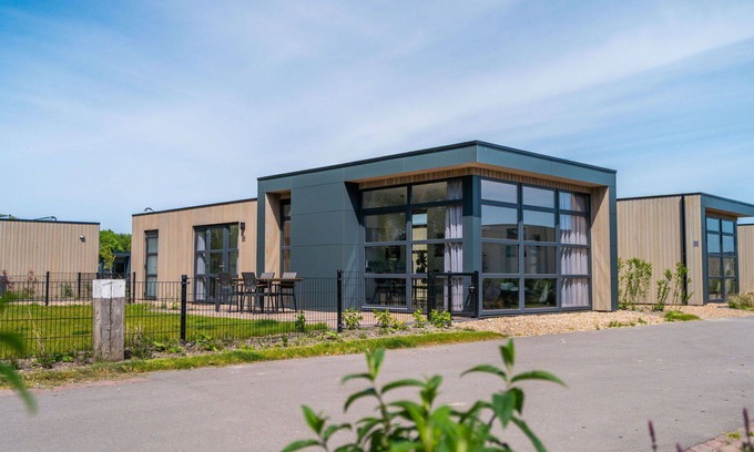 Enkhuizen House | Cosy apartment in villa for 4 guests with WIFI, TV and terrace