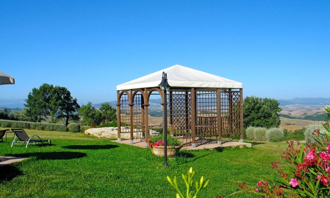 Gambassi Terme Villa | Cosy apartment in villa with A/C, pool, WIFI, TV, terrace and panoramic view, close to San Gimig.