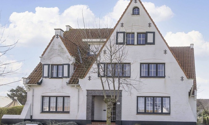 De Haan Villa | Cosy apartment in villa for 6 people with WIFI, TV, balcony and pets allowed