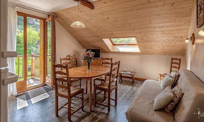 Montclar Apartment | Cosy appartemtent with nice view on garden and mountain, very quiet