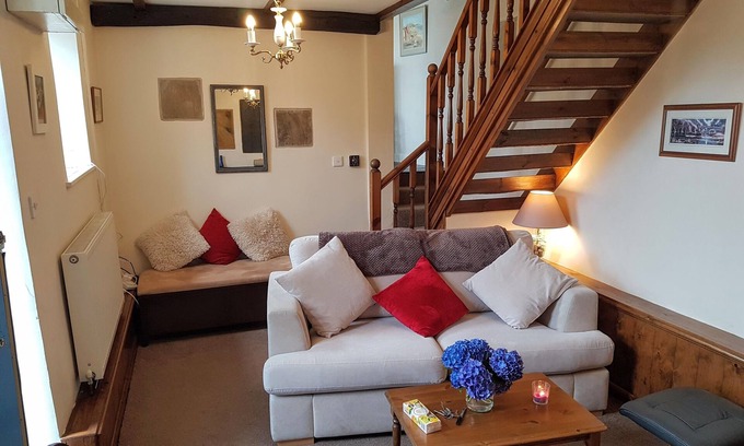 Haverfordwest Cottage | Cosy cottage in the centre of Haverfordwest