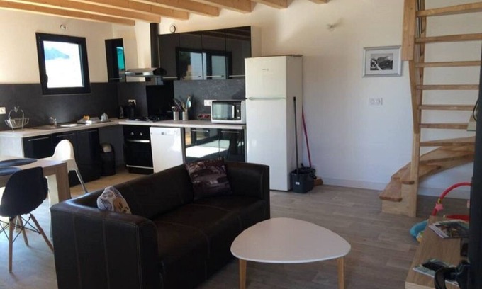 Quiberon House | Cosy cottage with direct access/800m from the sea.