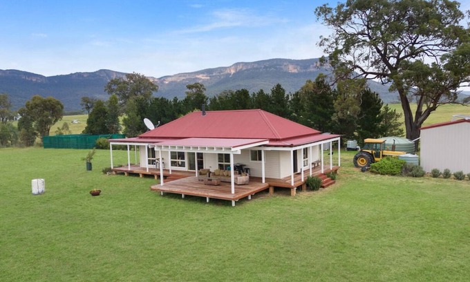 Glen Alice Other | Cosy Farm Stay in the beautiful Capertee Valley 'Boerderij'