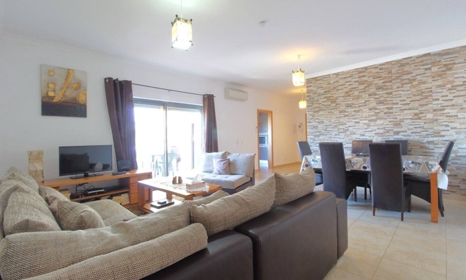 Lagos Apartment | COSY FLAT/QUINTA DAS PALMEIRAS EM LAGOS/FREE WIFI/DOWNTOWN & NEAR BEACHES