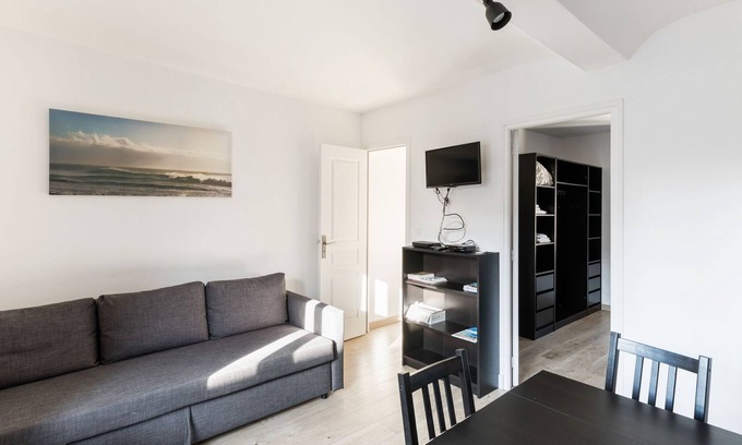 Port-en-Bessin-Huppain House | Cosy holiday home in Port-en-Bessin-Huppain