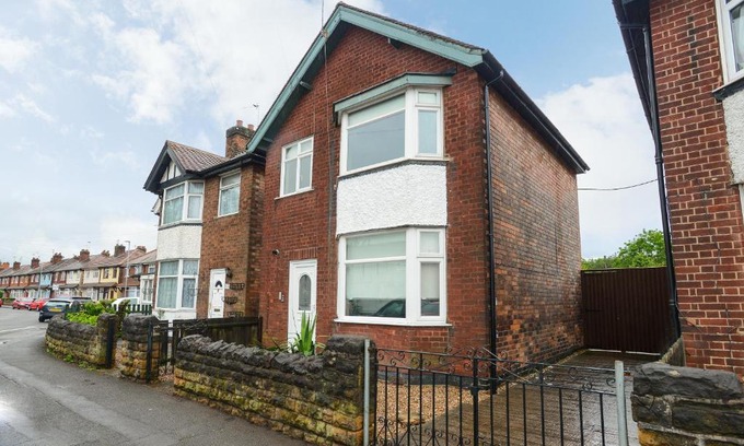 Beeston House | Cosy House in the heart of Beeston with FREE Parking and WiFi