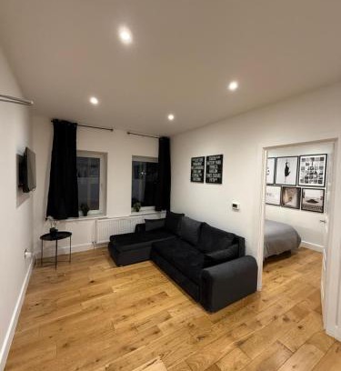 Stratford and New Town Apartment | Cosy London Apartment - Stratford near ABBA Voyage, 02 Greenwich, Westfield