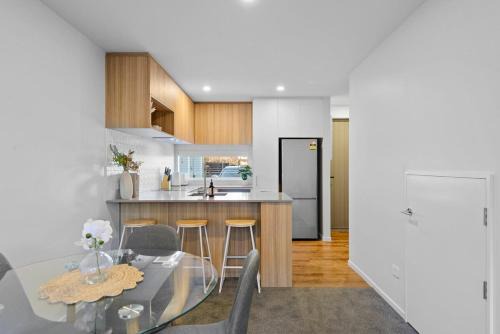 Linwood Apartment | Cosy Oasis Close To CBD