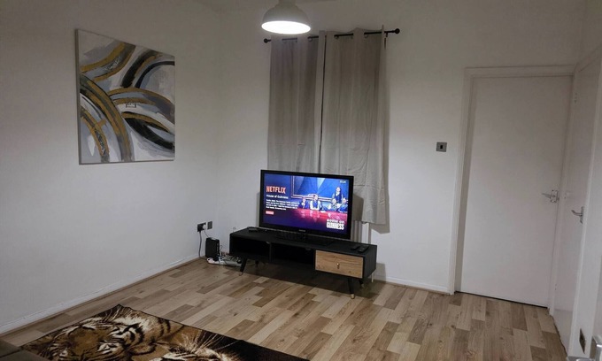 Chatham Apartment | Cosy one bedroom flat