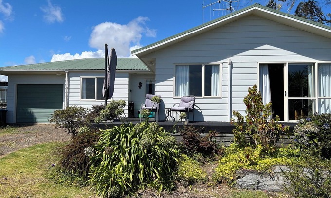 Raglan House | Cosy Raglan Retreat