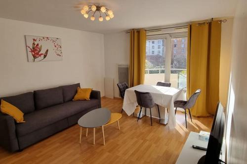 Koenigshoffen Est Apartment | Cosy Rent Strasbourg Garage Wifi Terrasse Dream Host Romain
