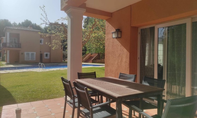Pedreguer Apartment | Cosy semi-detached house El Carrascal in La Sella Golf