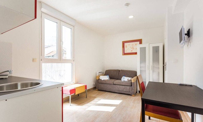 Malakoff Apartment | Cosy studio - 2P - Malakoff/Hauts-de-Seine