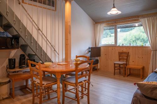 Allevard Apartment | Cosy Studio Mezzanine