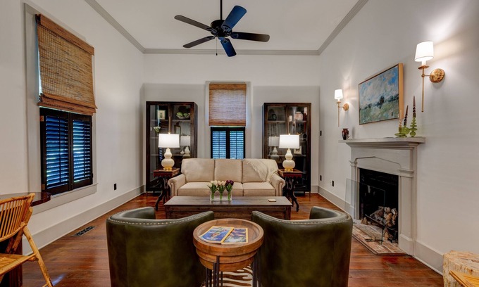Thomasville House | Cottage 229 - Downtown Historic Thomasville Getaway