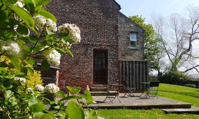Lamesley Cottage | Cottage 4 Star Gold Set in Peaceful Countryside nr Newcastle, Durham & Beamish