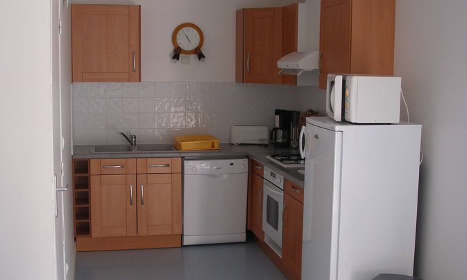 Fouras Cottage | Cottage 6 people rocked by the ocean.